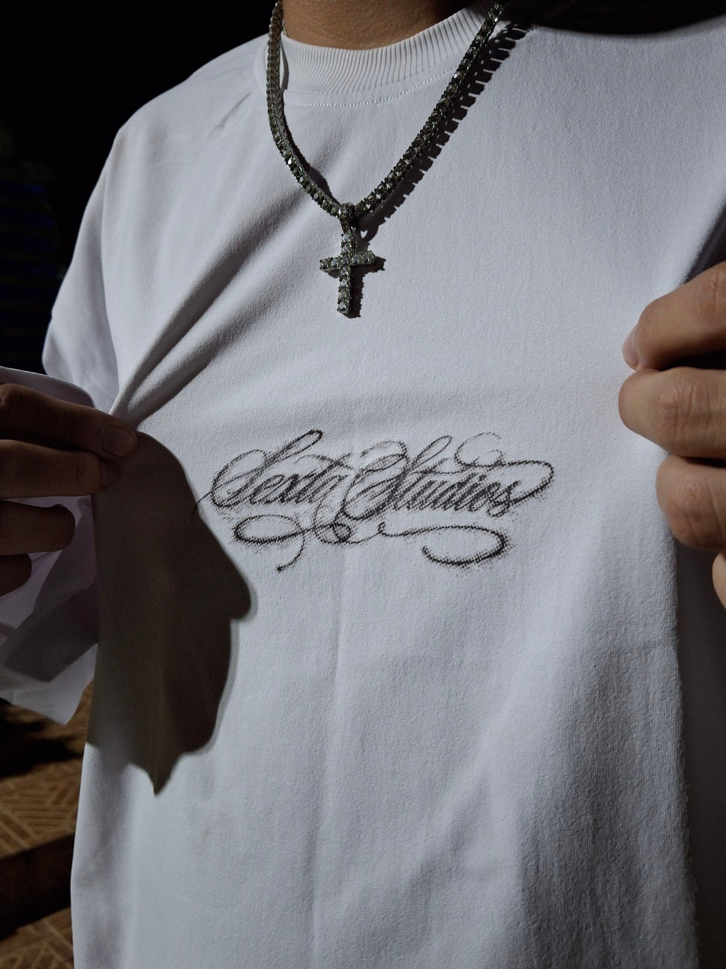 HOLY CROWN WHITE LONGSLEEVE