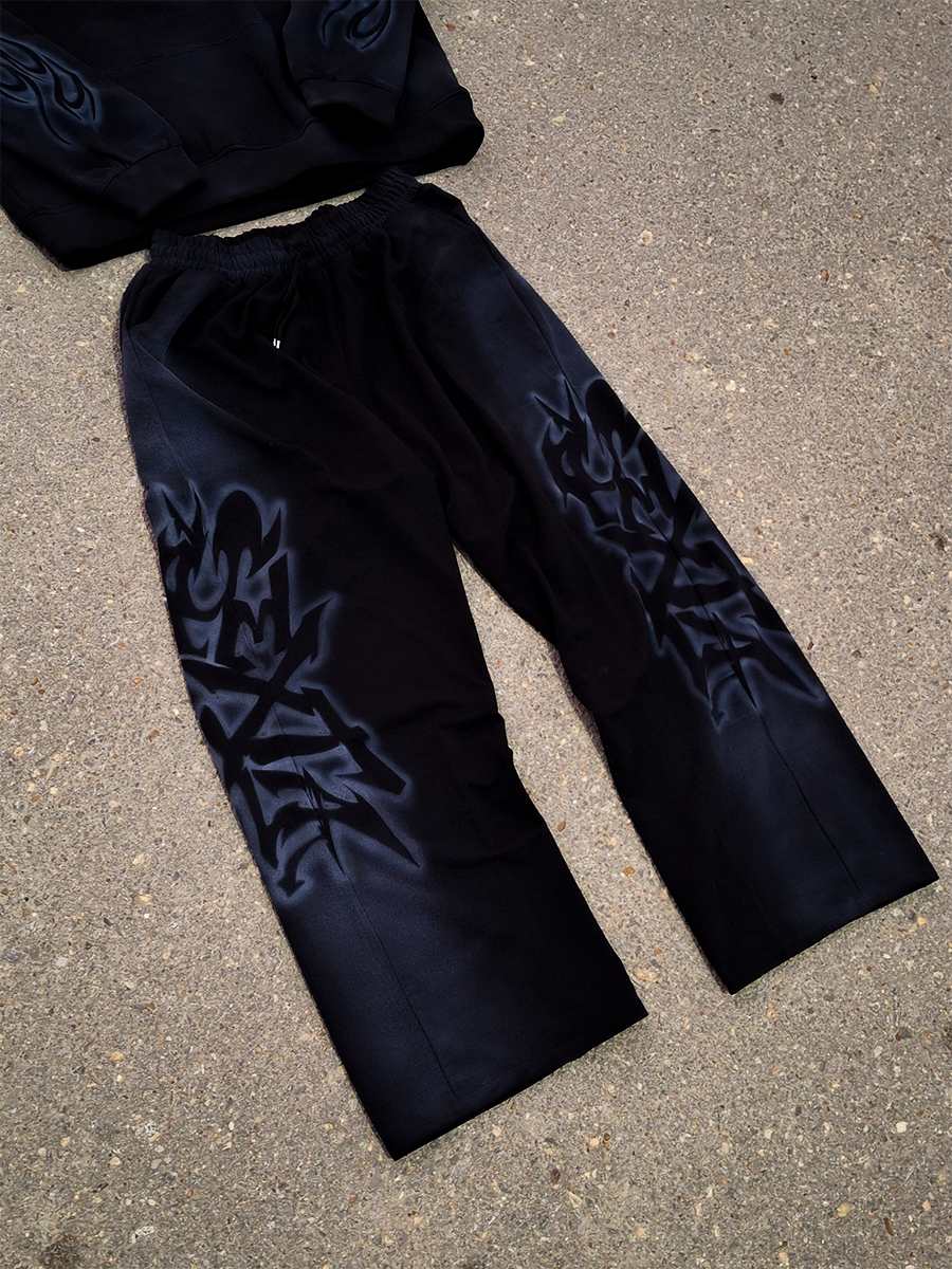 SEXTA AIRBRUSH BLACK SWEATS