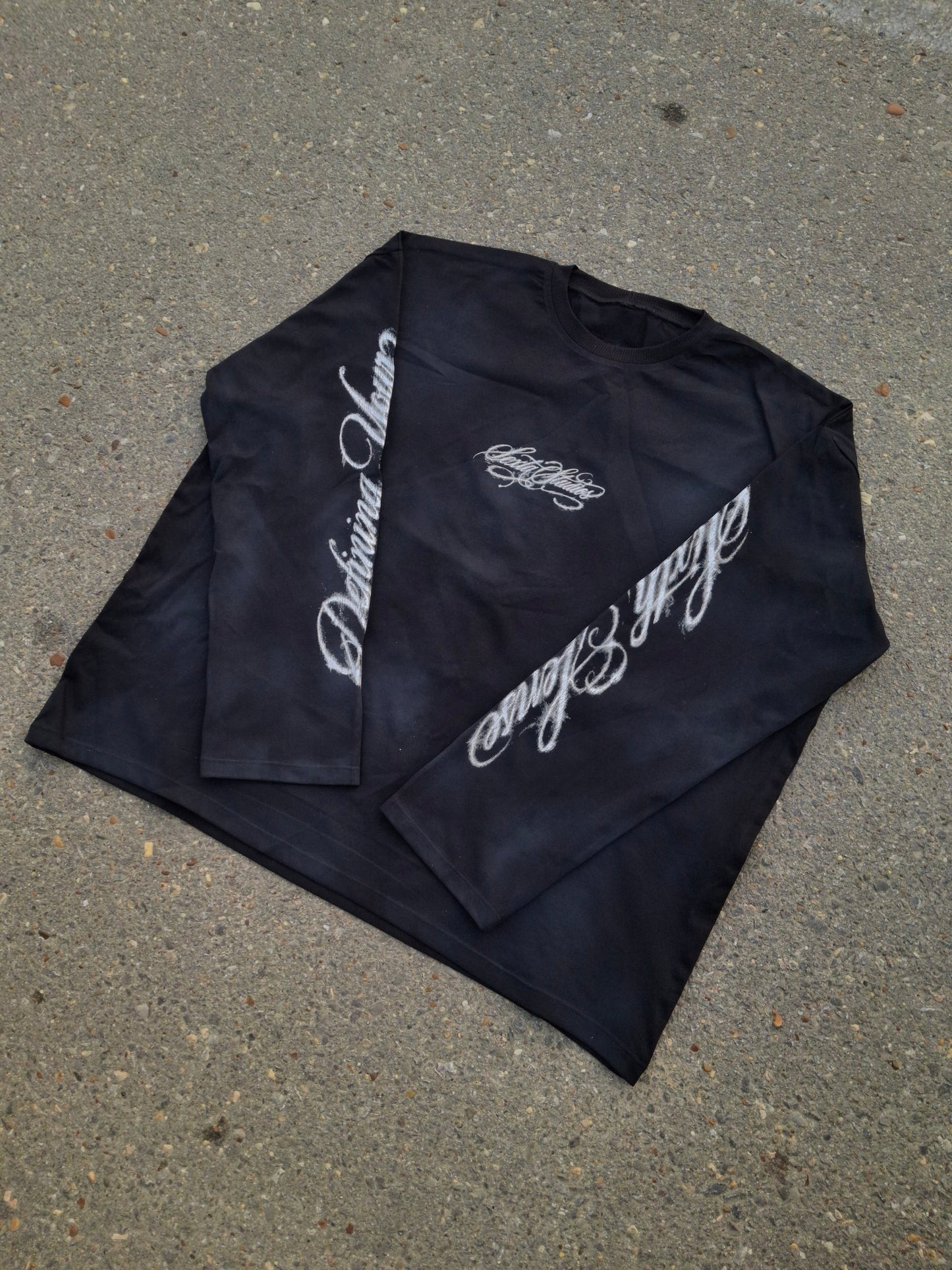 HOLY CROWN BLACK LONGSLEEVE